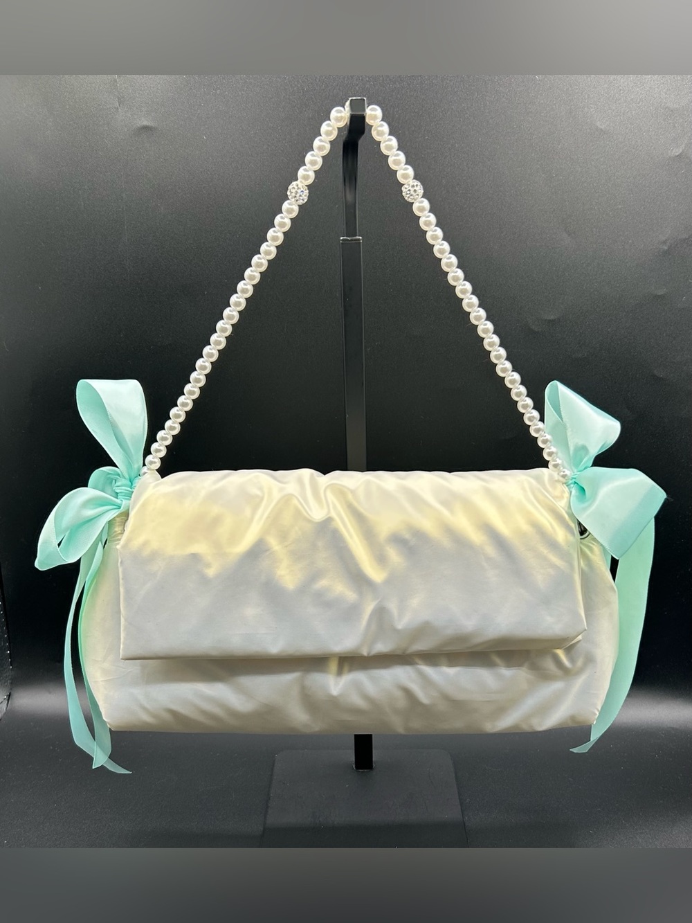 ANTHROPOLOGY Pearl Bag. Handbag & Clutches